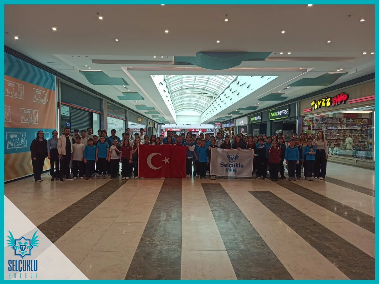 Ortaokul &Ouml;ğrencilerimizle Sinemadayız